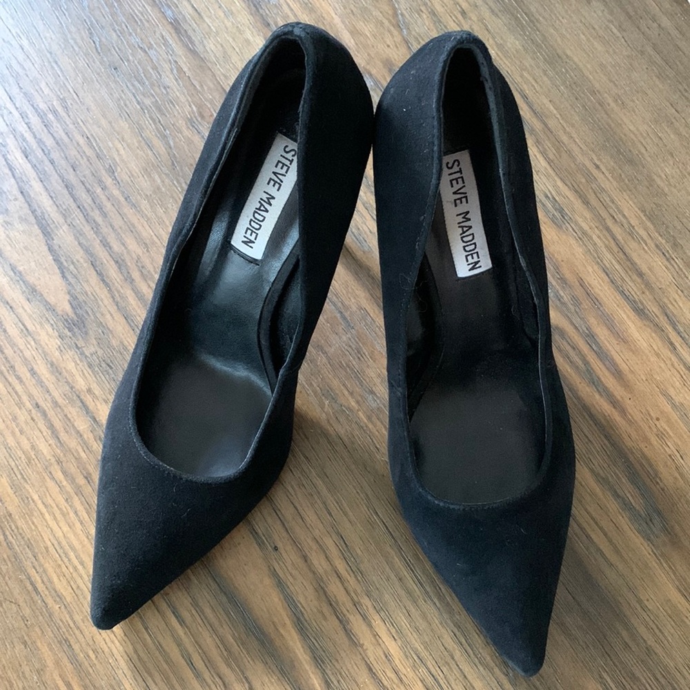 Black Steve Madden Pumps